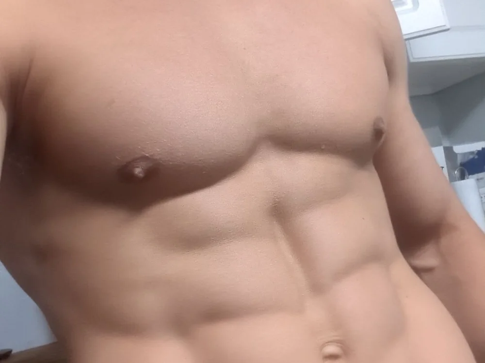 Salaciousstud69's Offline Chat Room