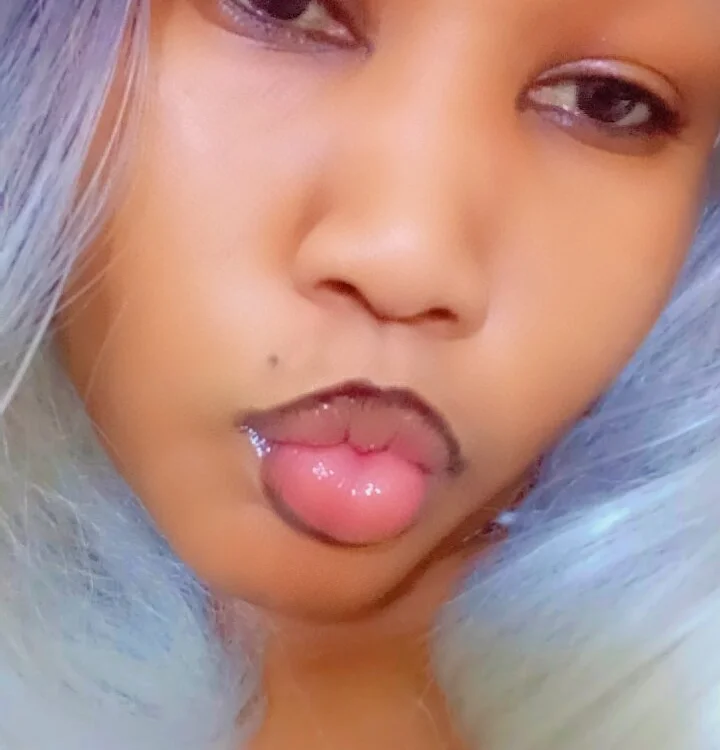 SweetPussyPiexx20's Offline XXX Chat