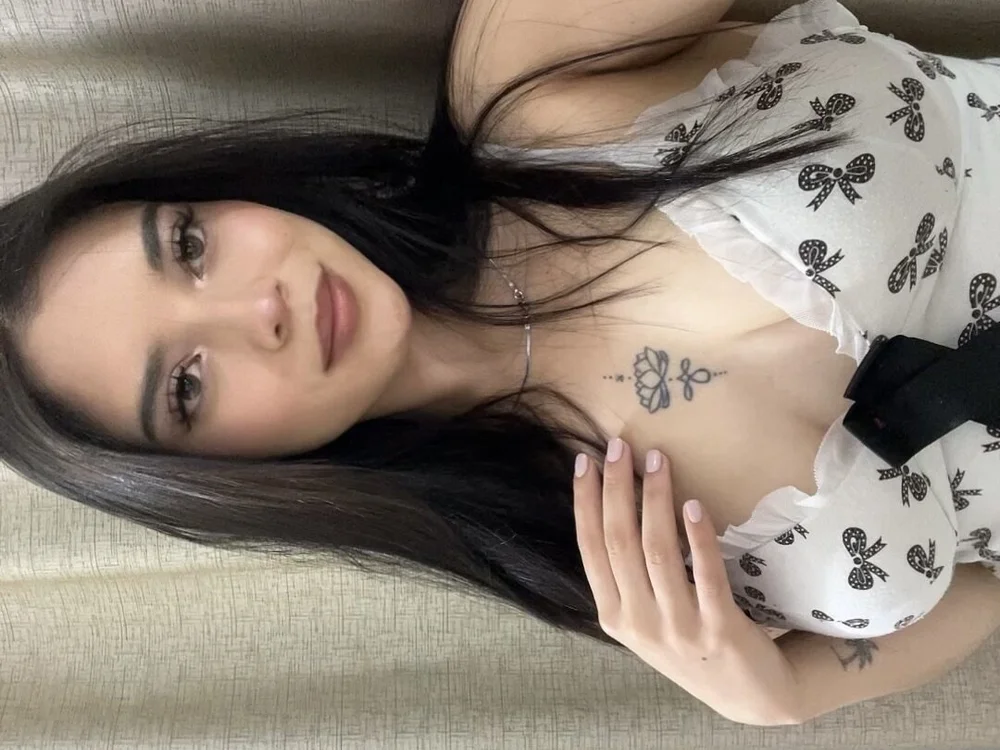 eileensophi 離線 XXX 聊天