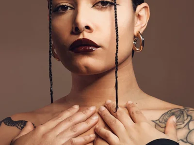 Deesse-Moona profile