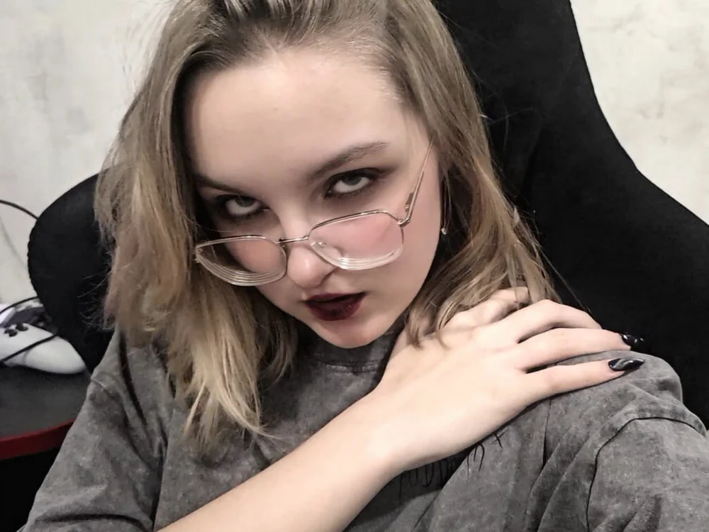 White_Lilit Live Sex Cam