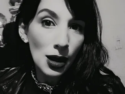 Ariadna_bondmaid profile