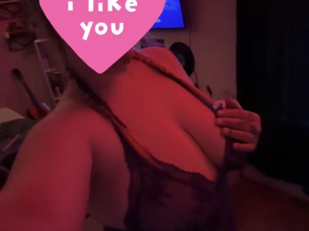 Paige-124's Offline XXX Chat