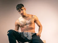 Model Donovan_Desmond