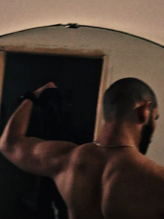 Chat +18 off-line de Salvatore18796