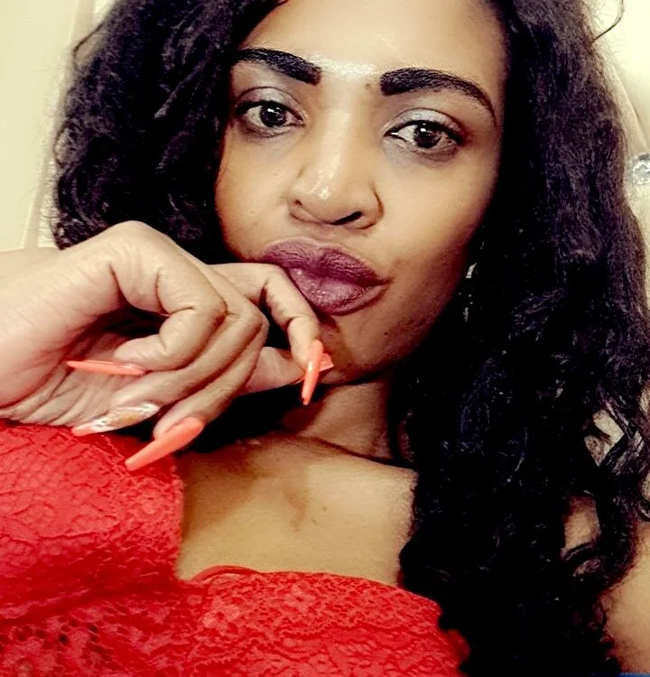 SpicyQueenxxxx's Offline XXX Chat