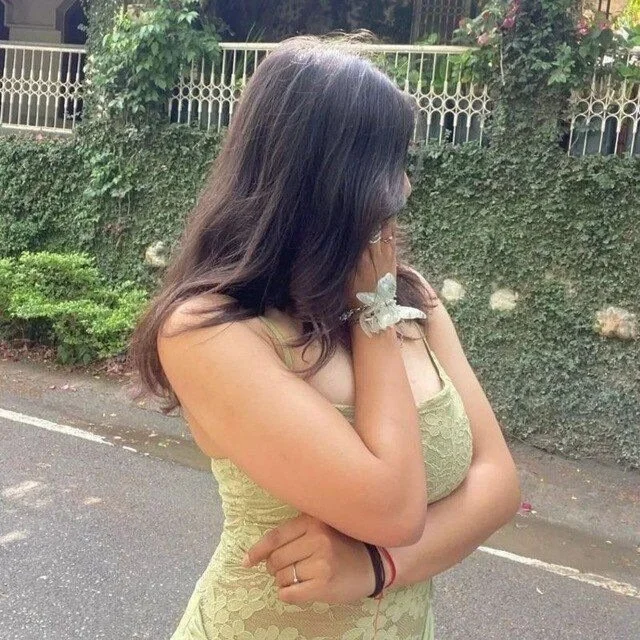 CUTE__PRIYA0985