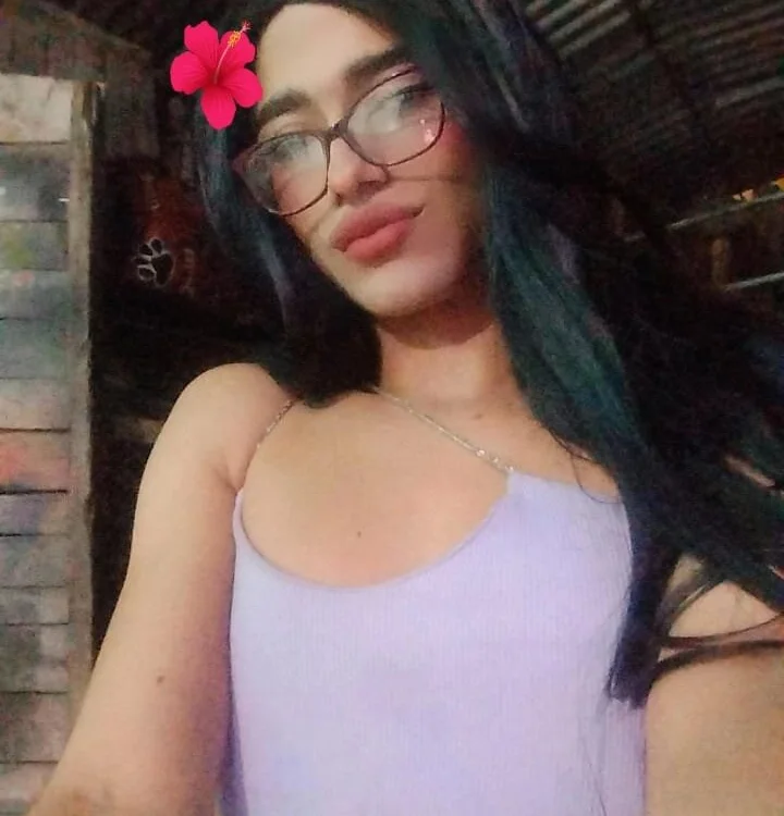 Aliice_james Adlı Modelin Çevrimdışı XXX Sohbeti