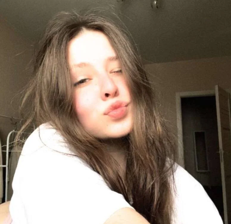 viktoriassecretsn Offline XXX chat