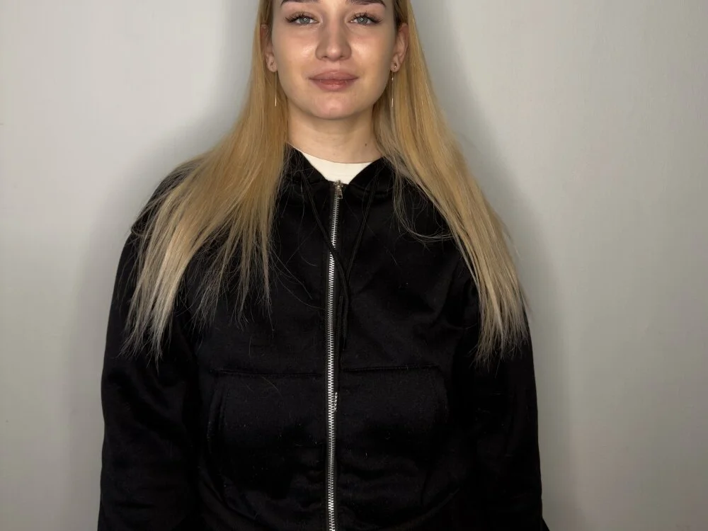 Онлайн чат XXX MaliaSowl