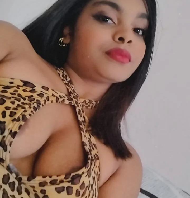 indianicon23 Offline XXX-chat