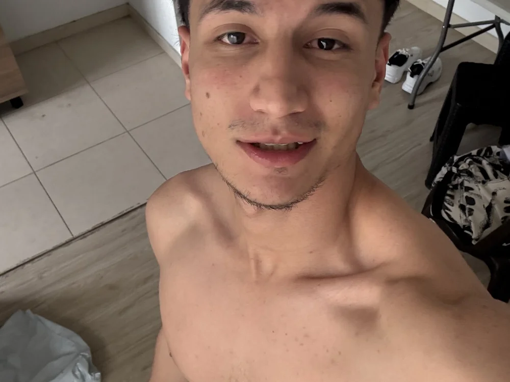 taylor_broock's Offline XXX Chat