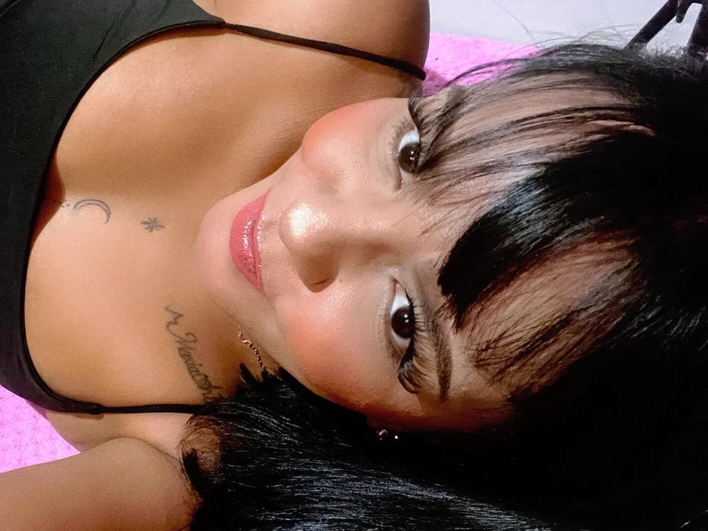 Sembang XXX Luar Talian EmyiLuxe