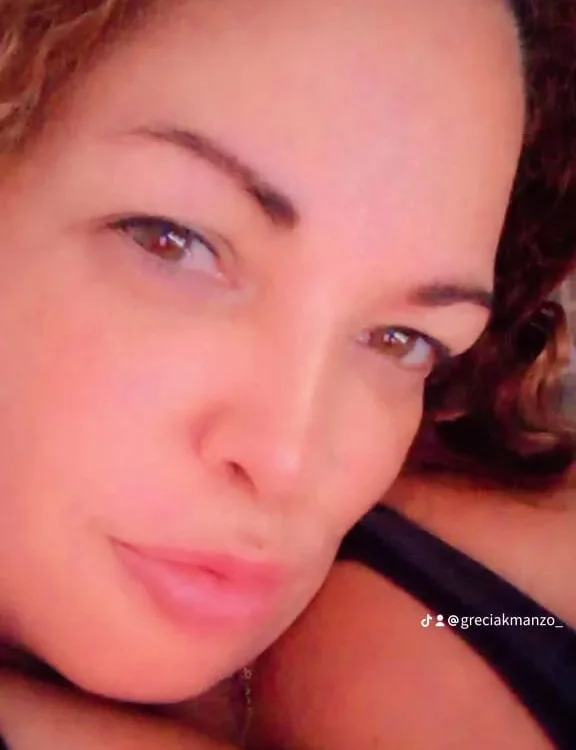 Offline XXX chat BustyAmanda