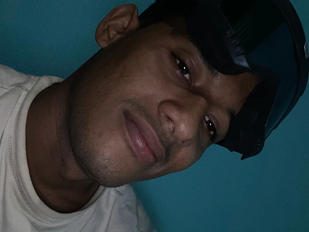 bad_boy76 Chat XXX offline