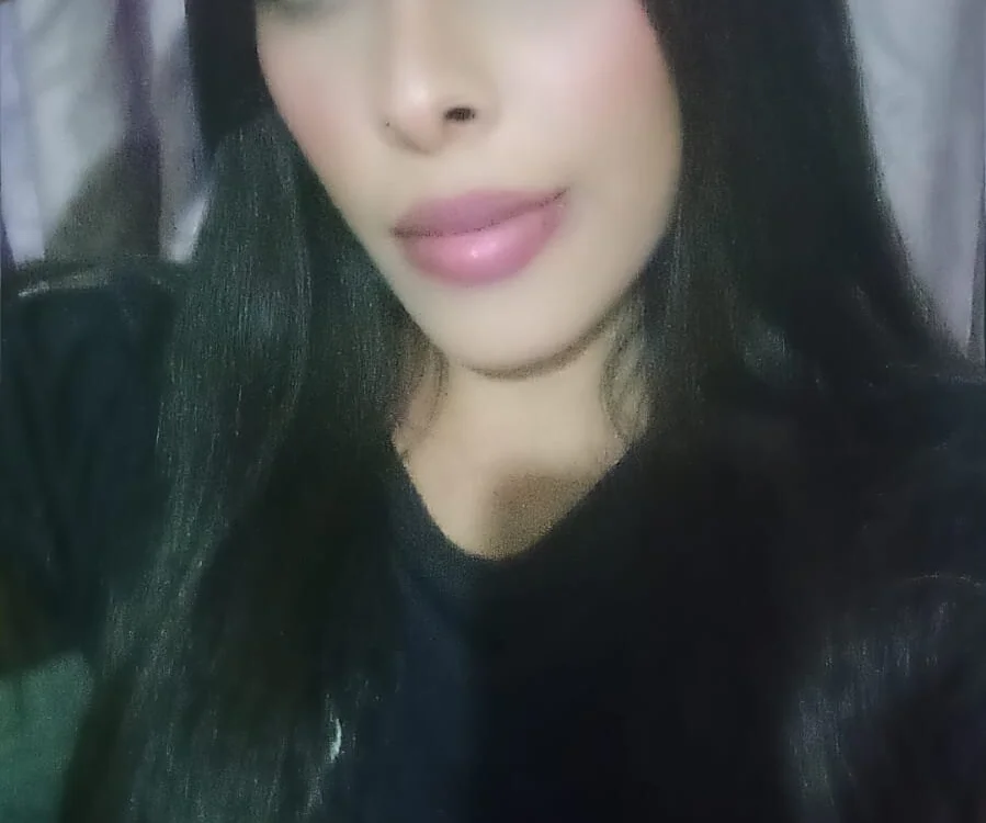 ALAHIA_COX offline chatrum