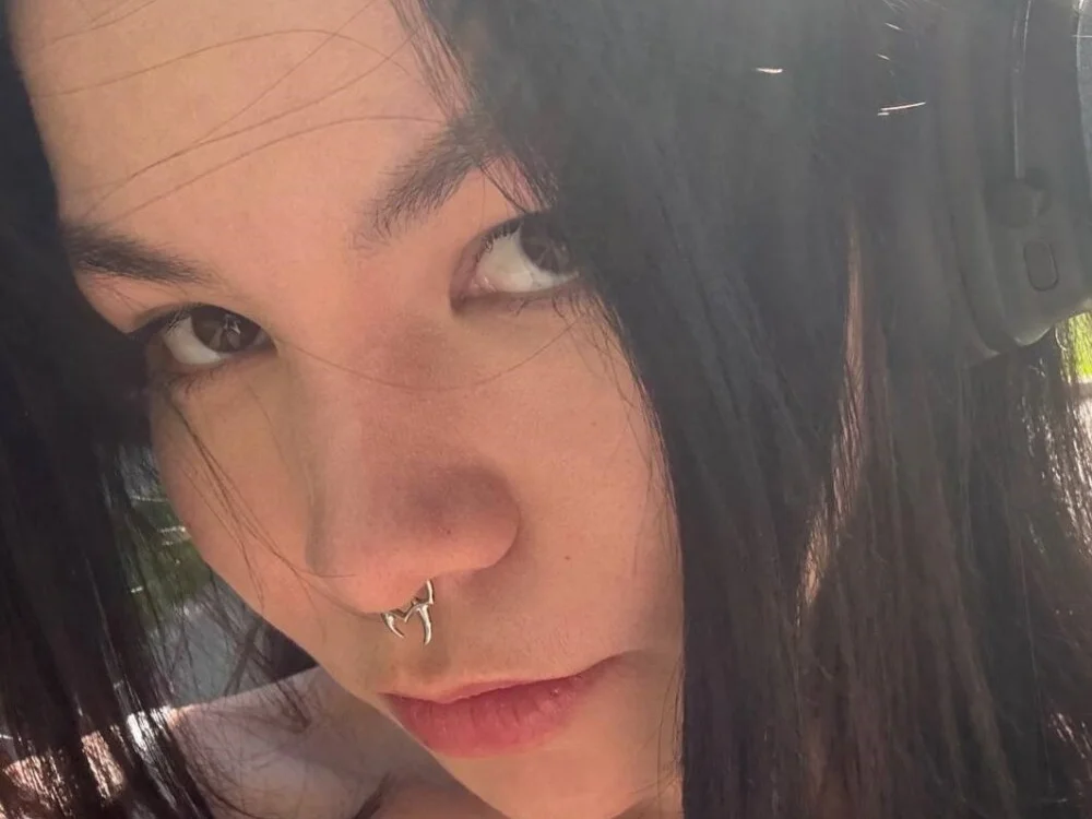 ElgaBeacher's Offline XXX Chat