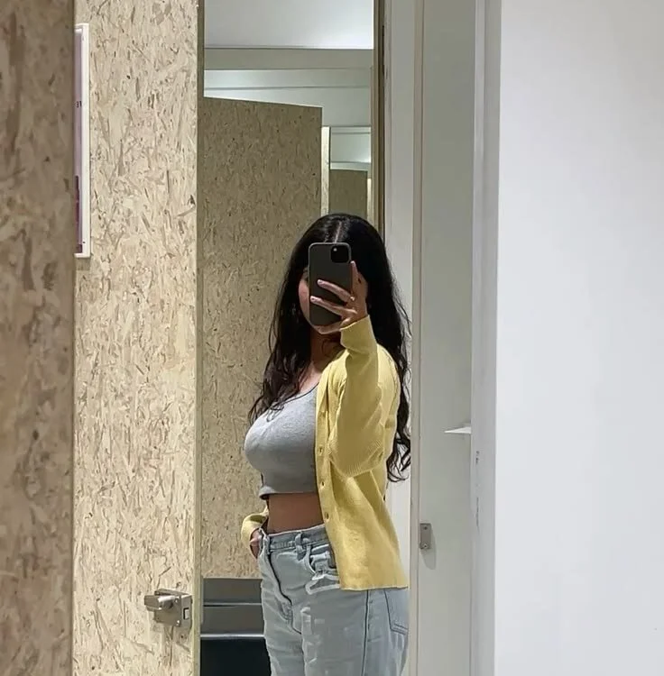 zara-queen07 cover photo