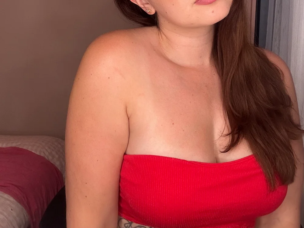 DearDelilah Adlı Modelin Çevrimdışı XXX Sohbeti