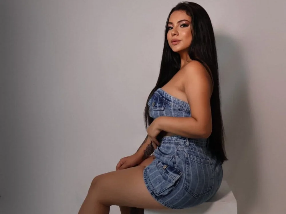 Megan_Ivy Offline XXX Chat