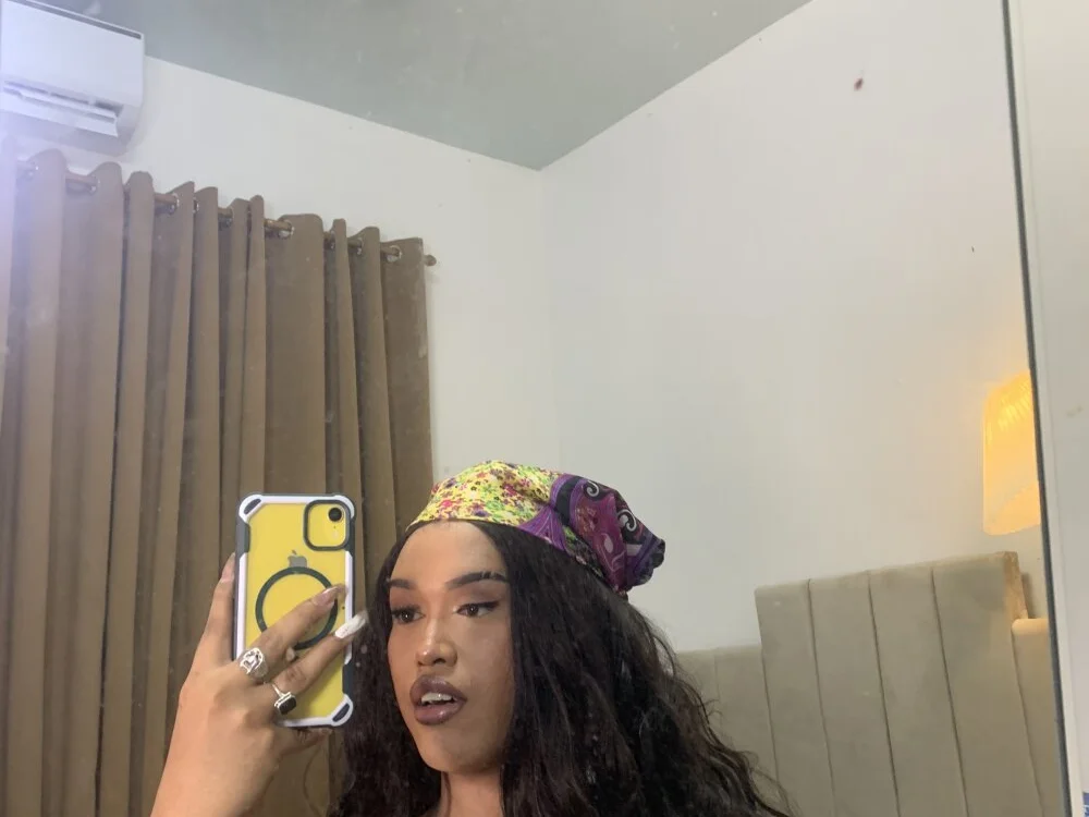 sasha_martina: συνομιλία ΧΧΧ εκτός σύνδεσης