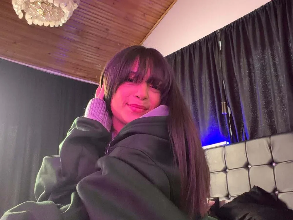 _Makima1_'s Offline XXX Chat