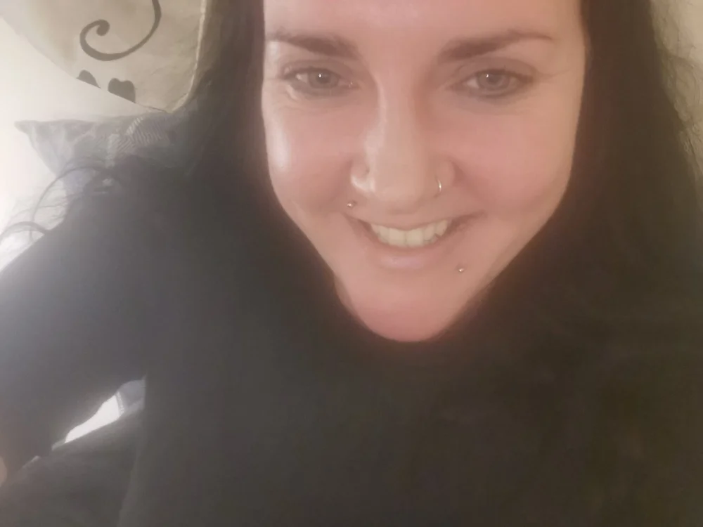 Lovebug86's Offline Chat Room