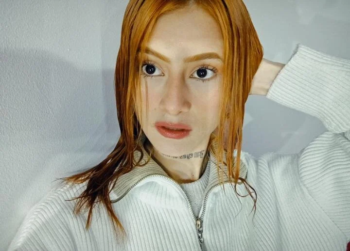 EliMonroe Chat XXX offline