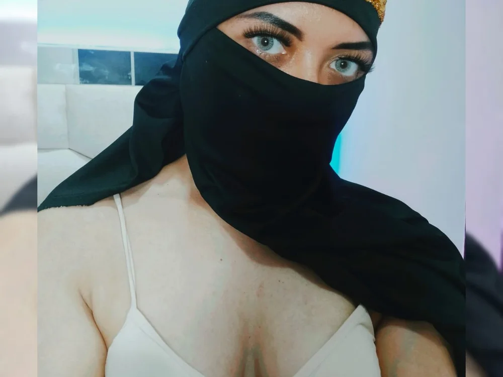 Badra_Kamel_'s Offline XXX Chat