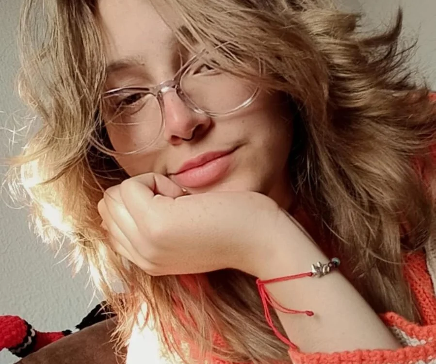 Offline chatovací místnost Hazelbrownn2000