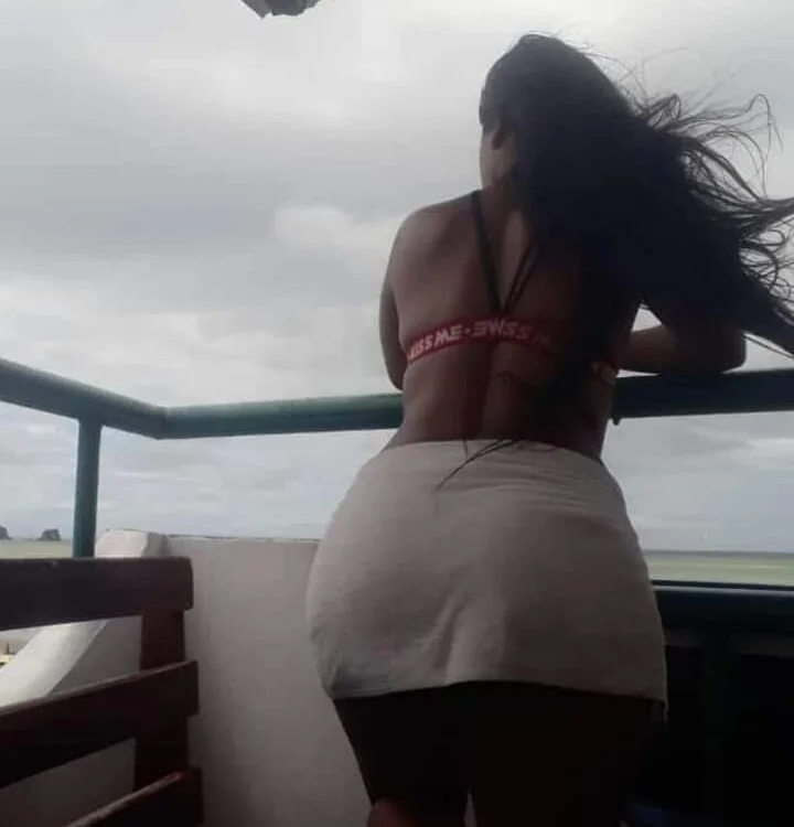 violetik25's Offline XXX Chat