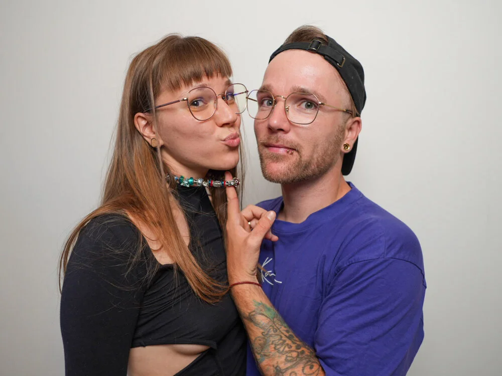 BettDuett's Offline XXX Chat