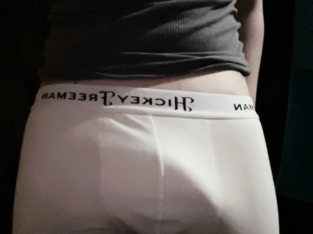 DICK_PINKYON: офлайн-секс-чат