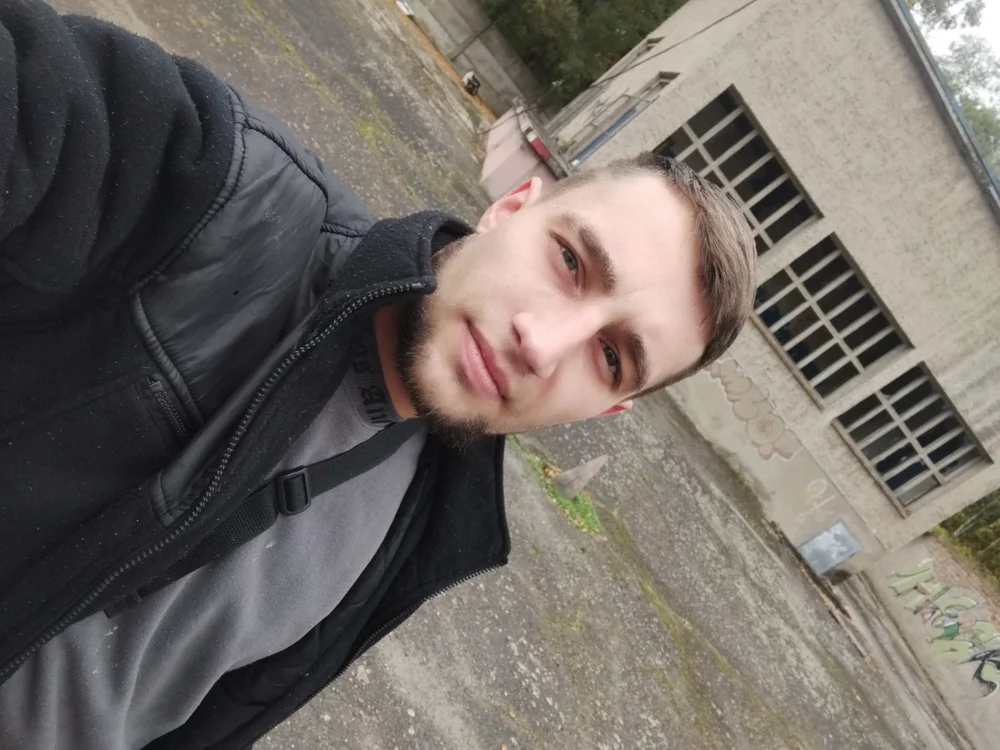 Krijo86 Offline XXX-Chat