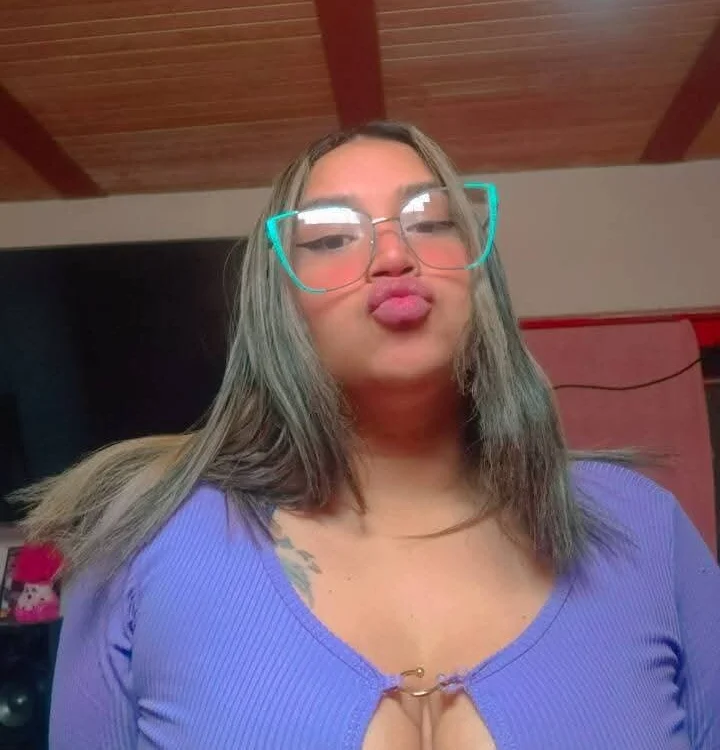 LunaaRouseeのオフラインXXXチャット