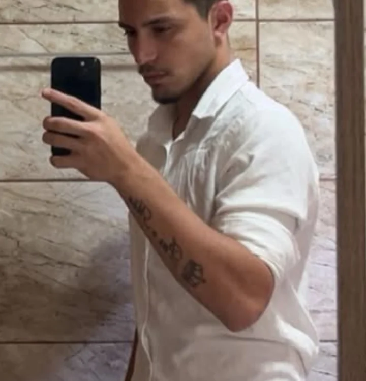 Offline chatovací místnost adrianolealSC