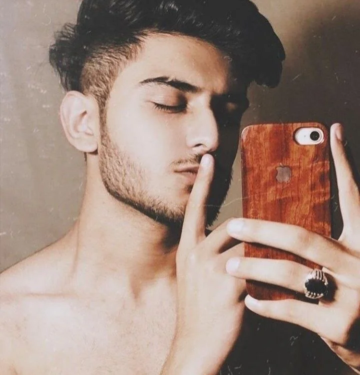 vicky_5022's most recent online preview