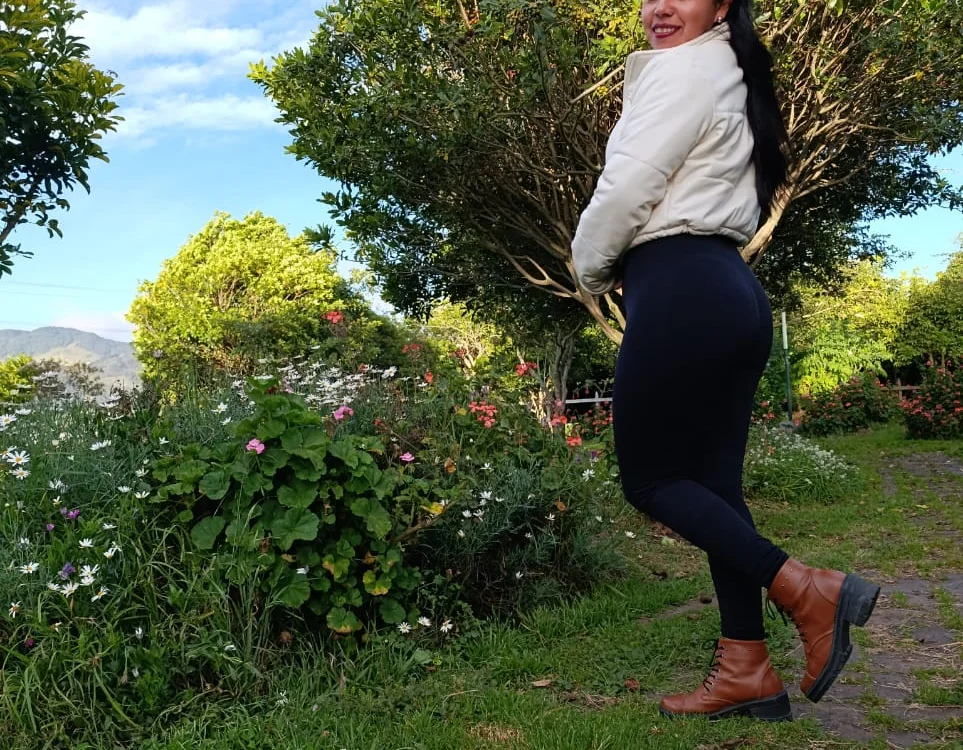 _andrea30 élő XXX-chatje