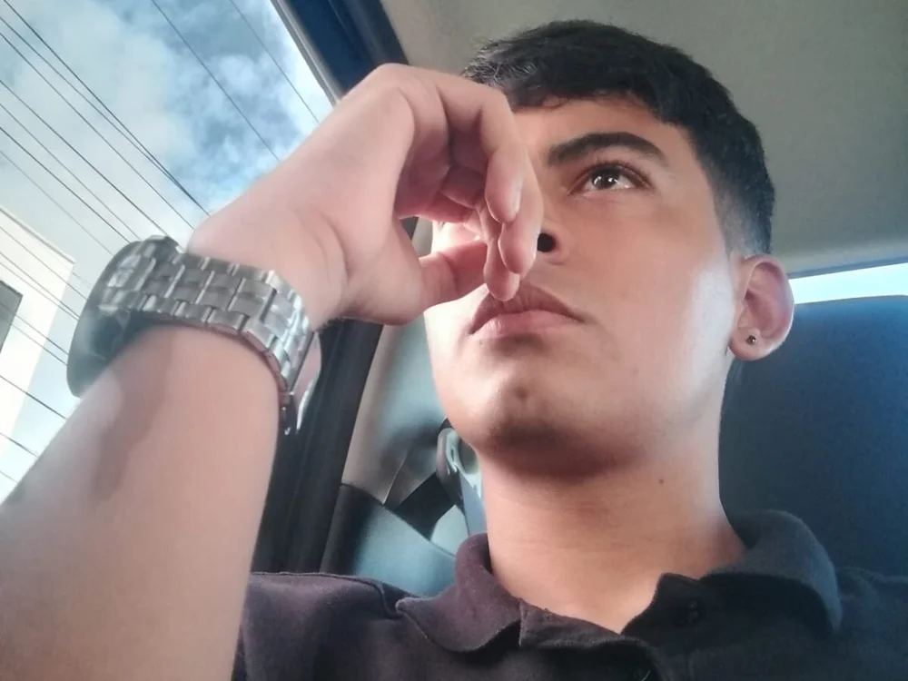 leo1837rodriguez Offline XXX-Chat