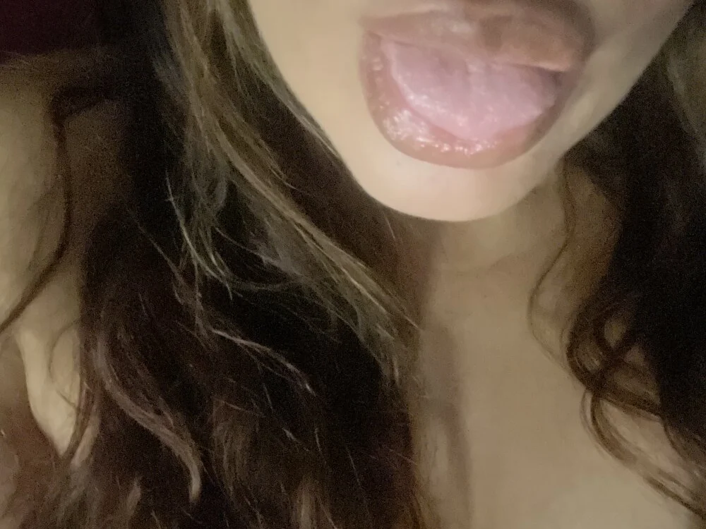 _PetiteLutine_ Offline XXX Chat