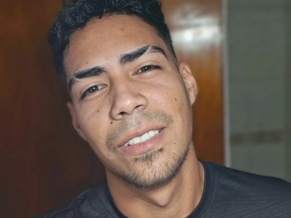 santiago1205's Offline XXX Chat