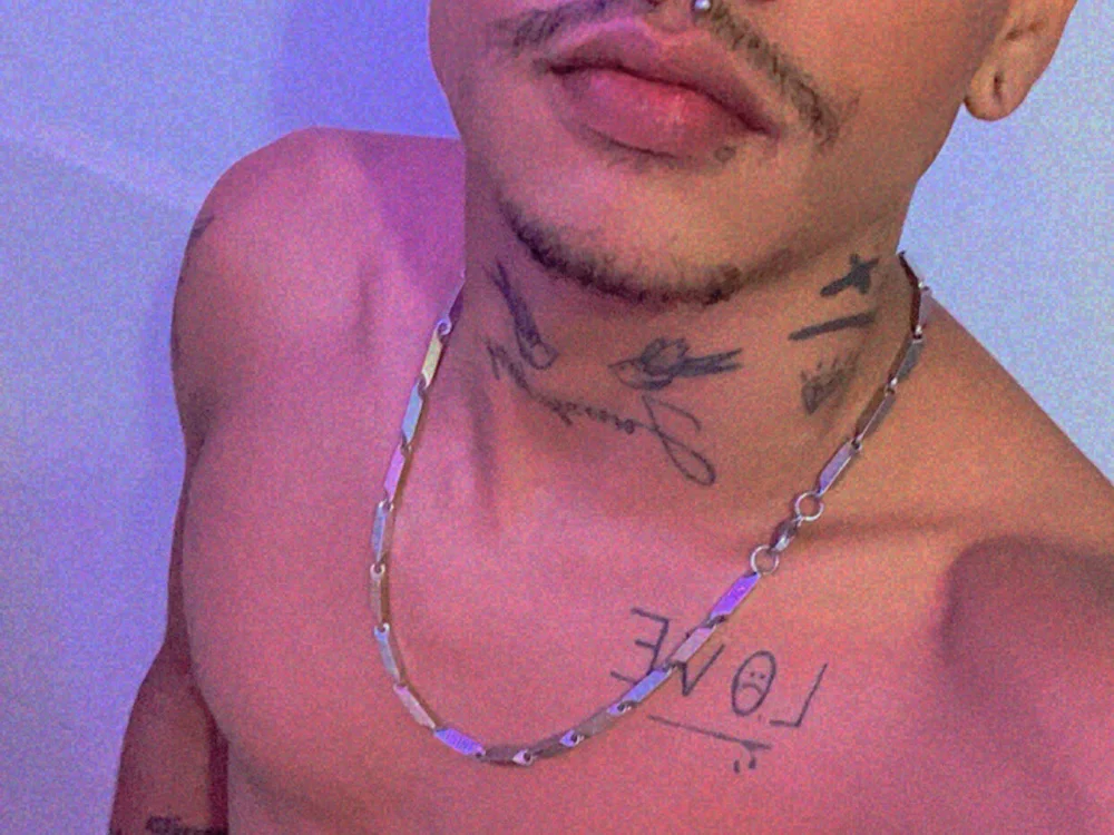 Paisamanexpert's Offline XXX Chat