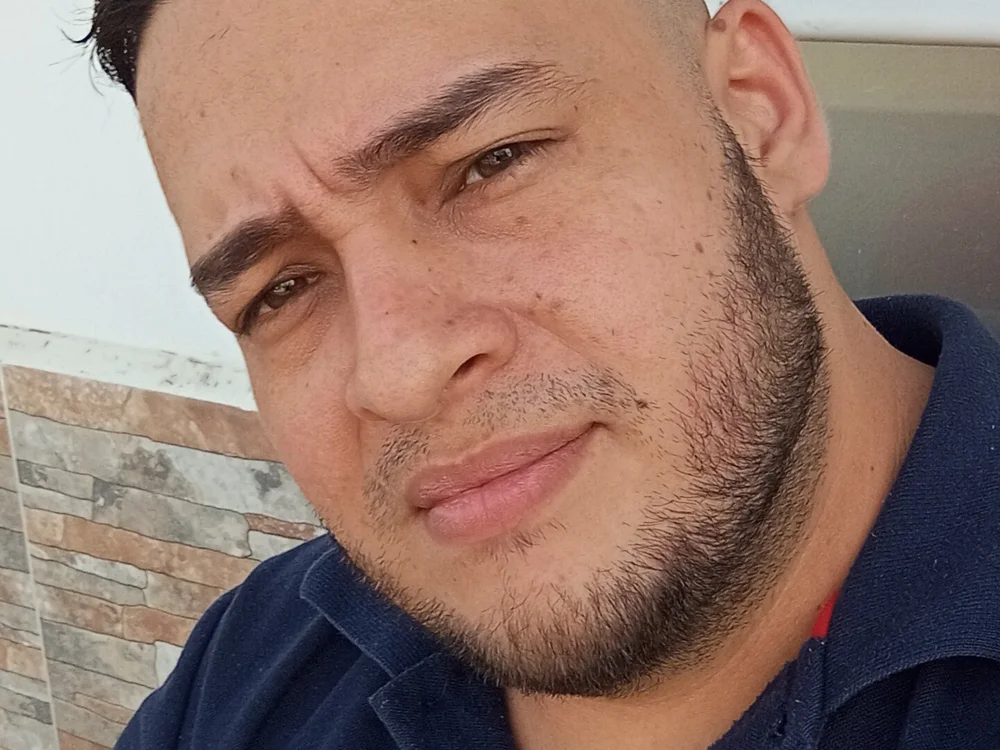 jrlatin's Offline Chat Room