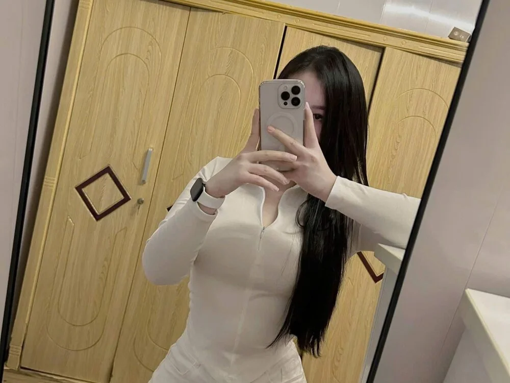 Moe-moex Chat XXX Ngoại tuyến