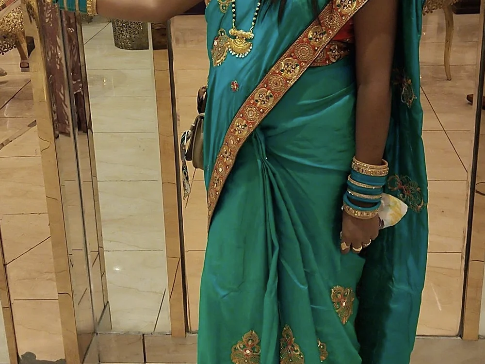 Sexy_devar_bhabhi's Offline XXX Chat