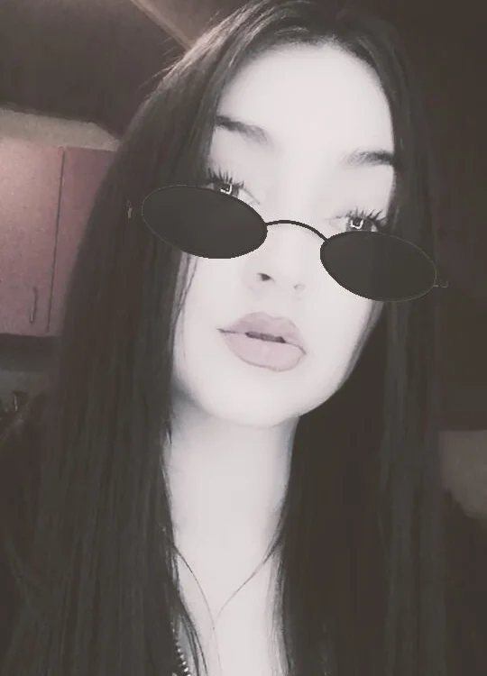 kitkatlily's Offline Chat Room