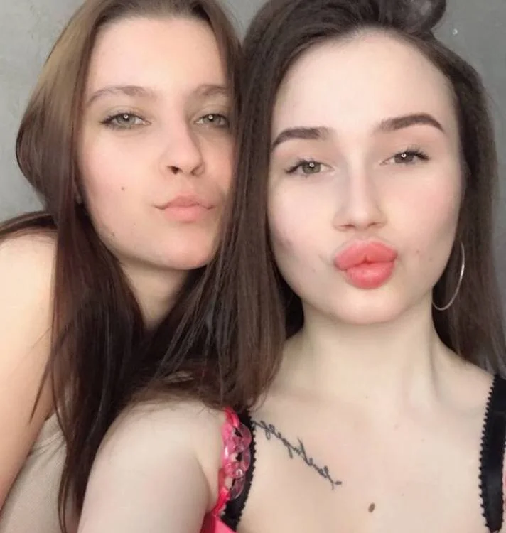 DarleneMaria's Offline Chat Room
