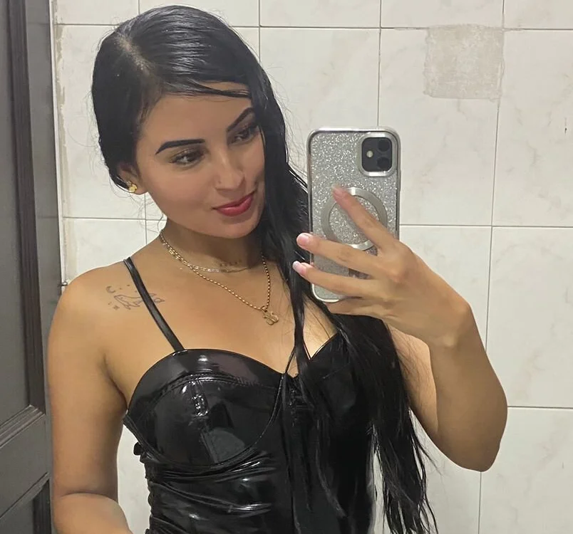 Zeila_v's Offline XXX Chat