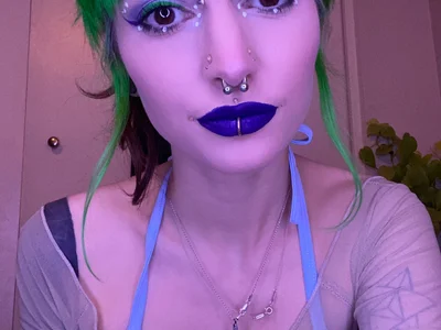Profile of notyerbebe