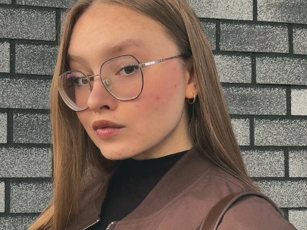 Offline XXX chat modela Blair_Reid